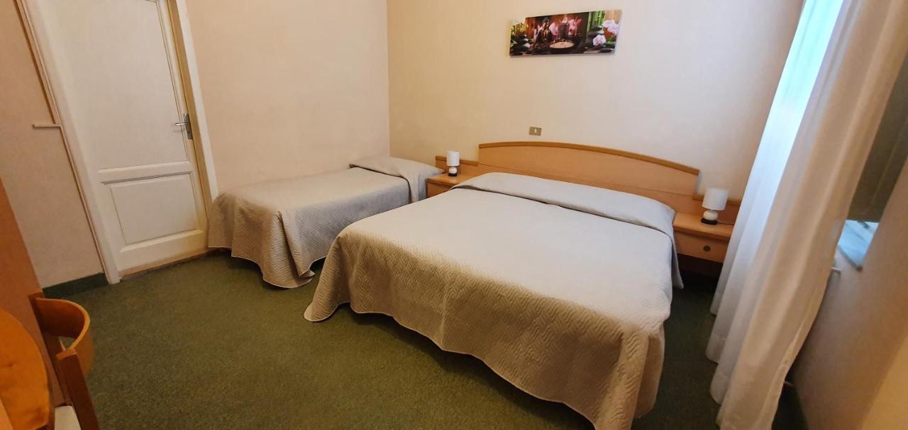 Hotel Giovanna Монтекатіні-Терме Екстер'єр фото