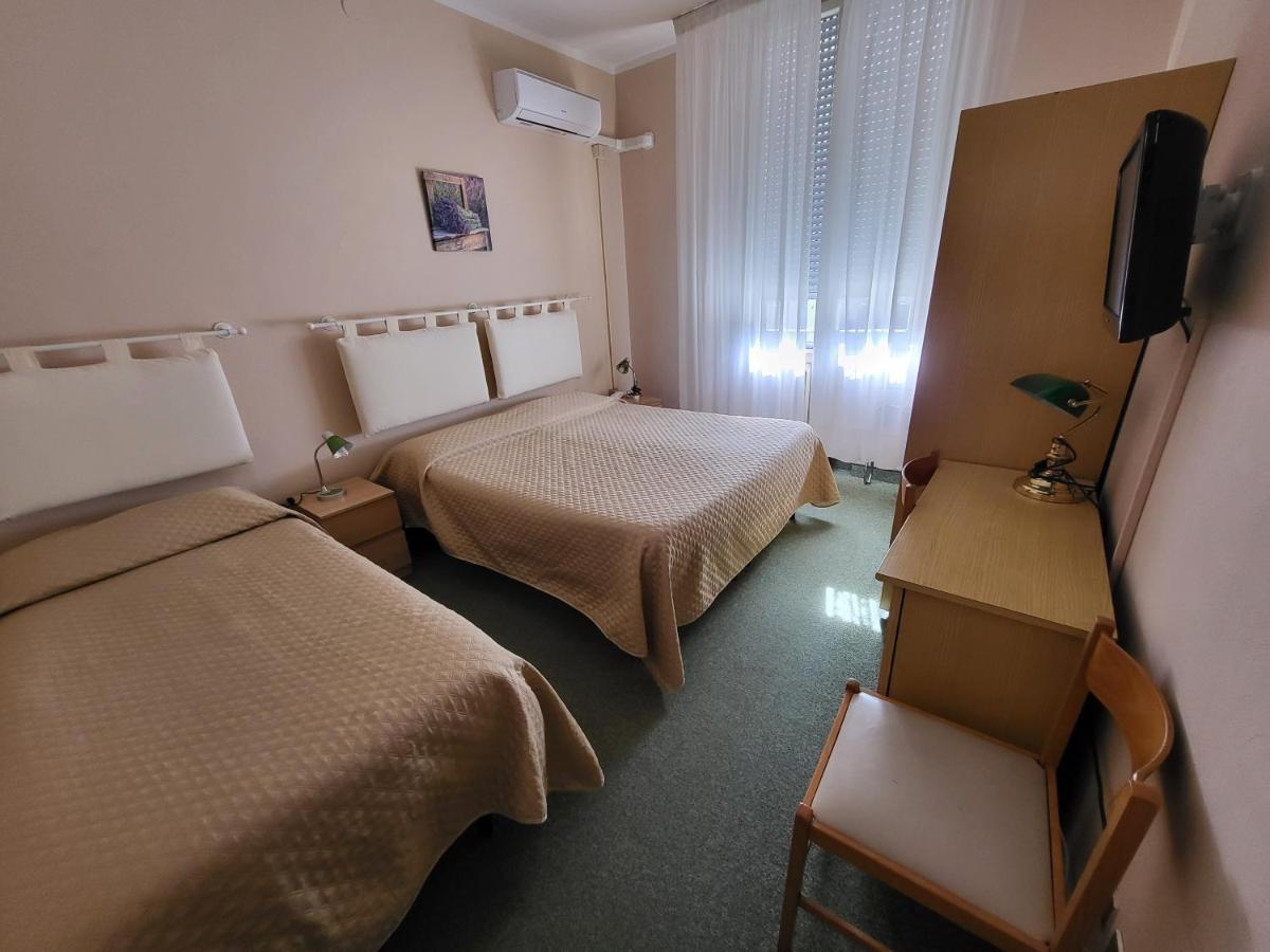 Hotel Giovanna Монтекатіні-Терме Екстер'єр фото