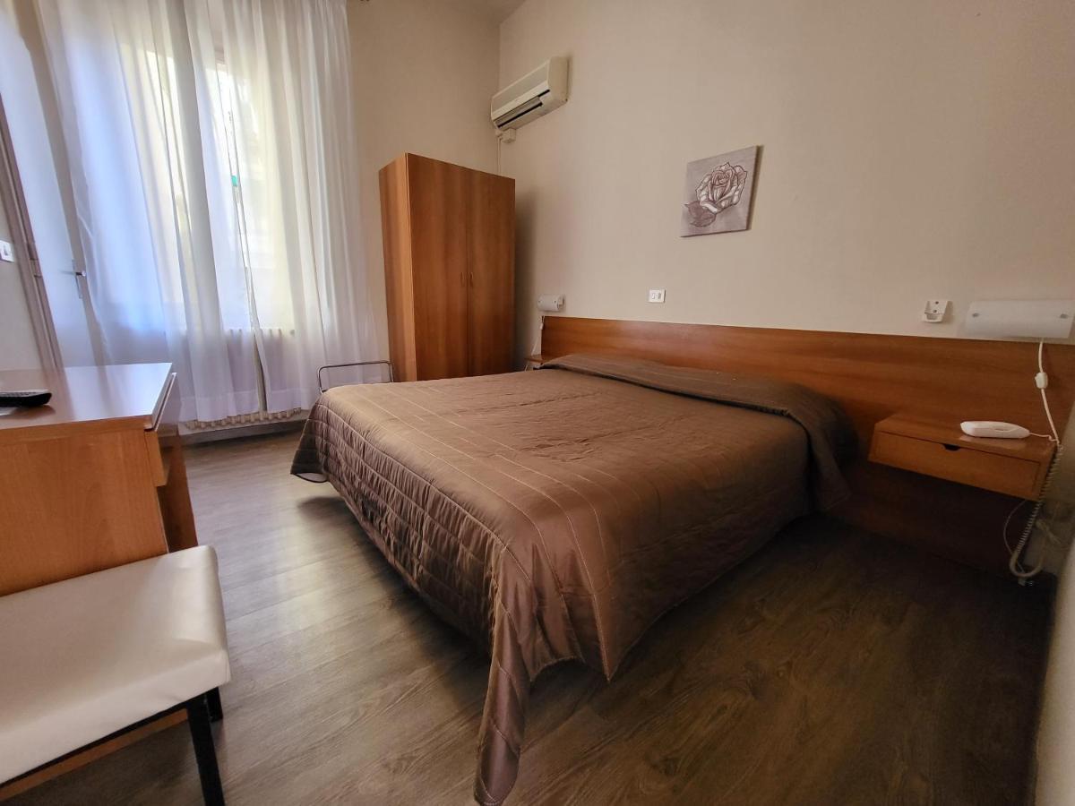 Hotel Giovanna Монтекатіні-Терме Екстер'єр фото